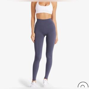 CSB serenity scrunch legging size Small